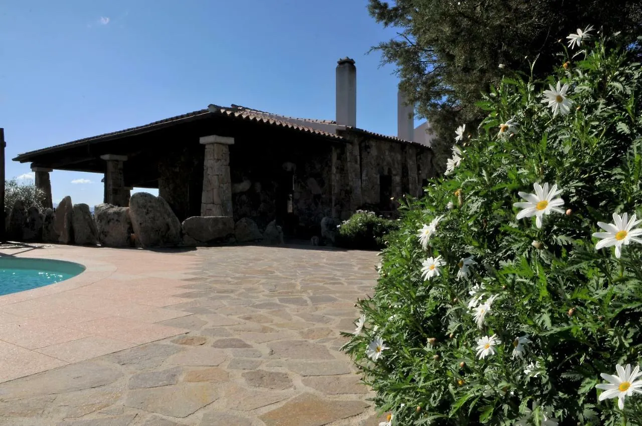 Villa Sa Cheressia Arzachena Italien